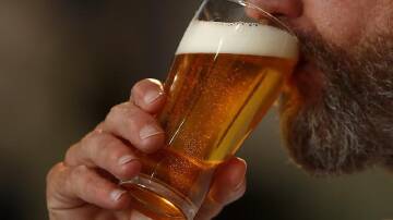 A study lists alcohol intake among modifiable risk factors to reduce the risk of dementia. (Daniel Munoz/AAP PHOTOS)